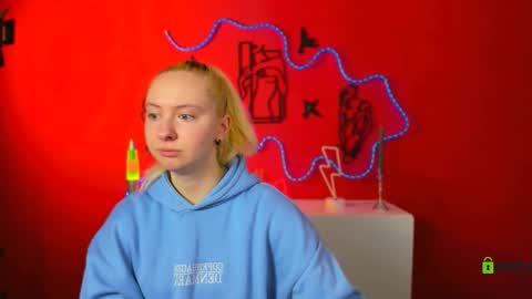 mila_glow online show from 27, 3, 2026