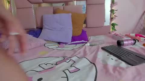 Snapshot of mila_grace_ chatting on 9, 7, 2026 mila_grace_ online show from 9, 7, 2026