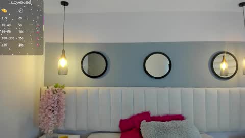 mila_hank online show from 3, 11, 2025