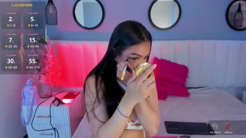 mila_hank online show from 12, 11, 2025