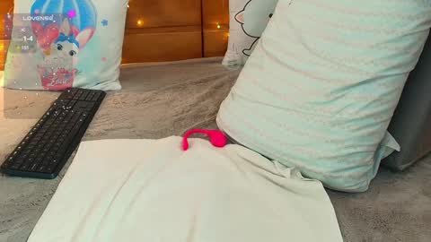 Milena  online show from 1, 3, 2025