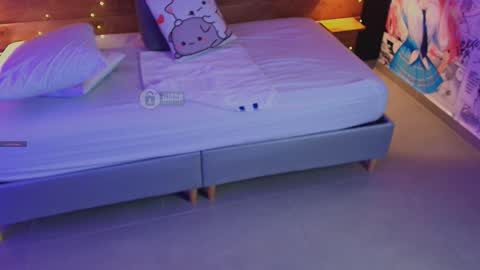 Milena  online show from 8, 11, 2025