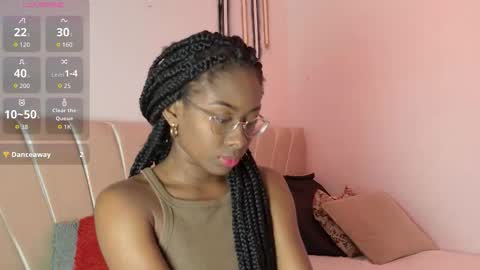 Mila  Max online show from 25, 10, 2025