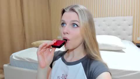 Julia and Edson online show from 10, 2, 2025