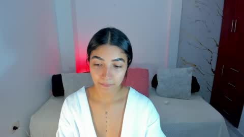 Snapshot of mila_rose1 chatting on 28, 4, 2026 martina online show from 28, 4, 2026