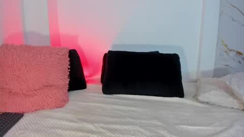 Snapshot of mila_rose1 chatting on 5, 6, 2026 martina online show from 5, 6, 2026