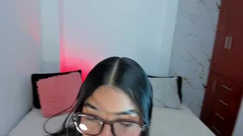 Snapshot of mila_rose1 chatting on 10, 6, 2026 martina online show from 10, 6, 2026