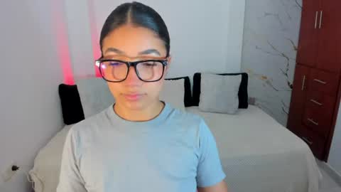 Snapshot of mila_rose1 chatting on 16, 6, 2026 martina online show from 16, 6, 2026