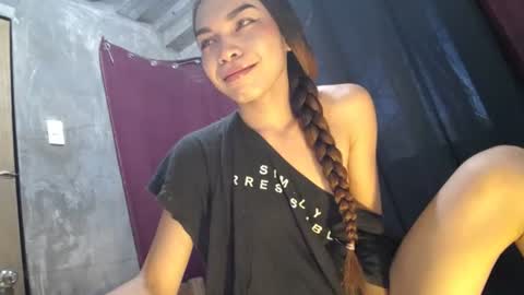 Snapshot of mila_seductressxx chatting on 16, 6, 2026 mila_seductressxx online show from 16, 6, 2026