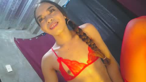 Snapshot of mila_seductressxx chatting on 30, 6, 2026 mila_seductressxx online show from 30, 6, 2026