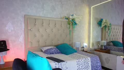 Snapshot of mila_smirnovavk chatting on 30, 10, 2025 MILA online show from 30, 10, 2025