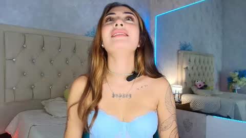 Snapshot of mila_smirnovavk chatting on 14, 11, 2025 MILA online show from 14, 11, 2025