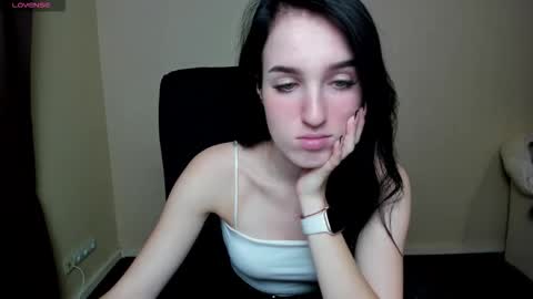 Mila online show from 24, 9, 2025