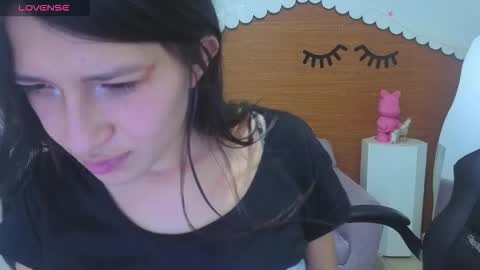 mila_t online show from 24, 2, 2026