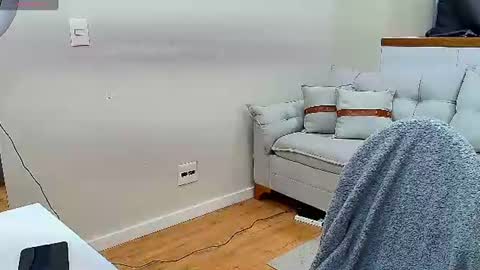 Mila Voz online show from 22, 7, 2026