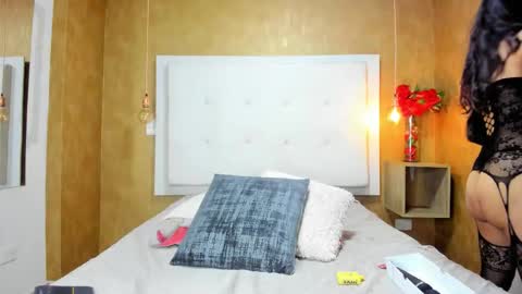 Snapshot of milaa_petite chatting on 14, 2, 2026 online show from 14, 2, 2026