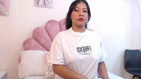 Snapshot of milaaadams chatting on 17, 6, 2026 mila online show from 17, 6, 2026