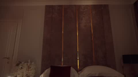        online show from 5, 12, 2025