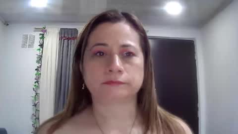 milagros_latin online show from 2, 11, 2025