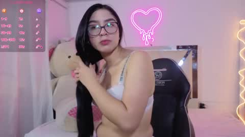 milah_tay online show from 6, 6, 2026