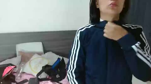 mila online show from 12, 2, 2025