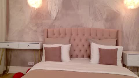 Snapshot of milaleoneli chatting on 18, 2, 2026 milaleoneli online show from 18, 2, 2026