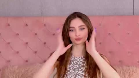 Snapshot of milalick chatting on 15, 4, 2026 milalick online show from 15, 4, 2026