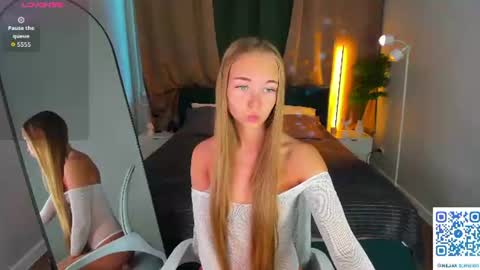 Snapshot of milana_sorrento chatting on 18, 6, 2026 Milana online show from 18, 6, 2026