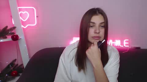 milanaangelas online show from 20, 12, 2024