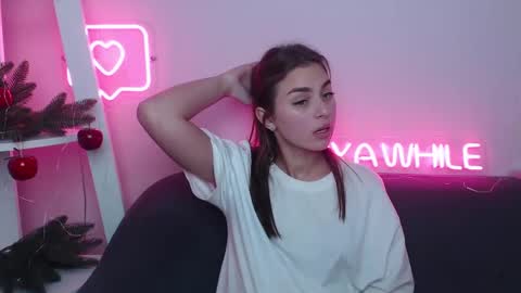 milanaangelas online show from 27, 12, 2024