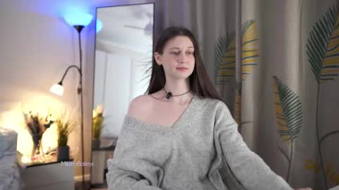 Milana   online show from 28, 2, 2025