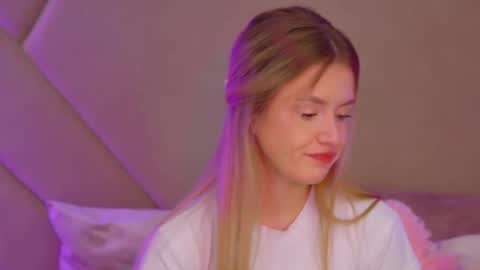 MilanaBalmain online show from 7, 10, 2025