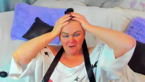 Snapshot of milanabiegert chatting on 9, 2, 2025 Lana online show from 9, 2, 2025