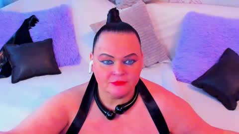 Snapshot of milanabiegert chatting on 6, 3, 2025 Lana online show from 6, 3, 2025