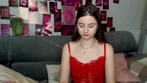 milanaroz online show from 4, 10, 2025