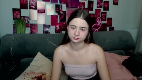 milanaroz online show from 16, 10, 2025