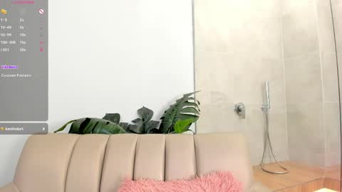 Snapshot of milaowens chatting on 14, 5, 2026 Sexy Mila online show from 14, 5, 2026