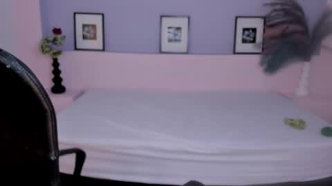 Mila Rose online show from 3, 1, 2025