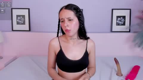 Mila Rose online show from 30, 1, 2025