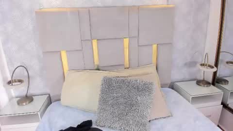 Cami  online show from 16, 7, 2026