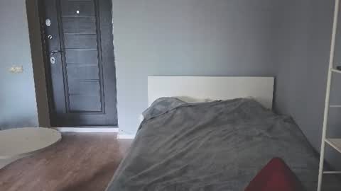 Snapshot of milaslovv chatting on 13, 7, 2026 Mila online show from 13, 7, 2026