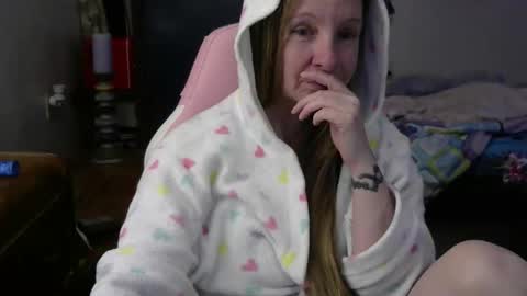Snapshot of milastoned chatting on 7, 5, 2026 Mila online show from 7, 5, 2026