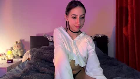 Snapshot of milastretchh chatting on 27, 10, 2025 MIla and Viki online show from 27, 10, 2025