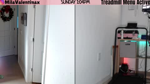 Snapshot of milavalentinax chatting on 21, 12, 2025 Mila Valentina online show from 21, 12, 2025