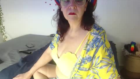 Snapshot of milchanell chatting on 28, 6, 2026 milchanell online show from 28, 6, 2026