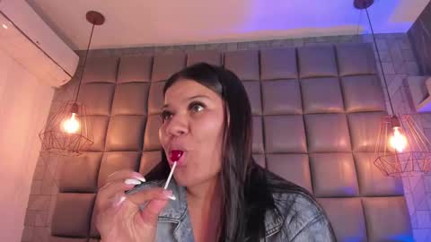 Snapshot of mile_u chatting on 14, 2, 2025 Milena online show from 14, 2, 2025