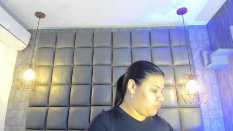 Snapshot of mile_u chatting on 21, 9, 2025 Milena online show from 21, 9, 2025