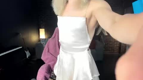 Milena online show from 4, 7, 2026