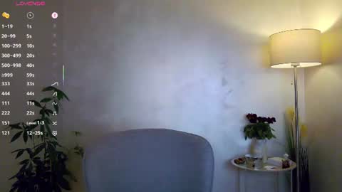 Snapshot of miley_me chatting on 22, 7, 2026 M online show from 22, 7, 2026