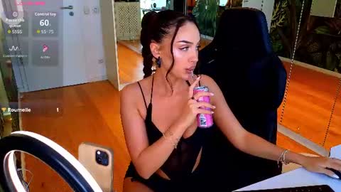 Miley Sin online show from 17, 6, 2026